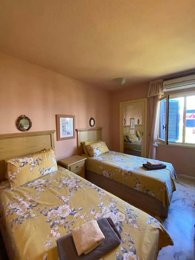 Beachfront Apartment Calahonda Beach Sitio de Calahonda