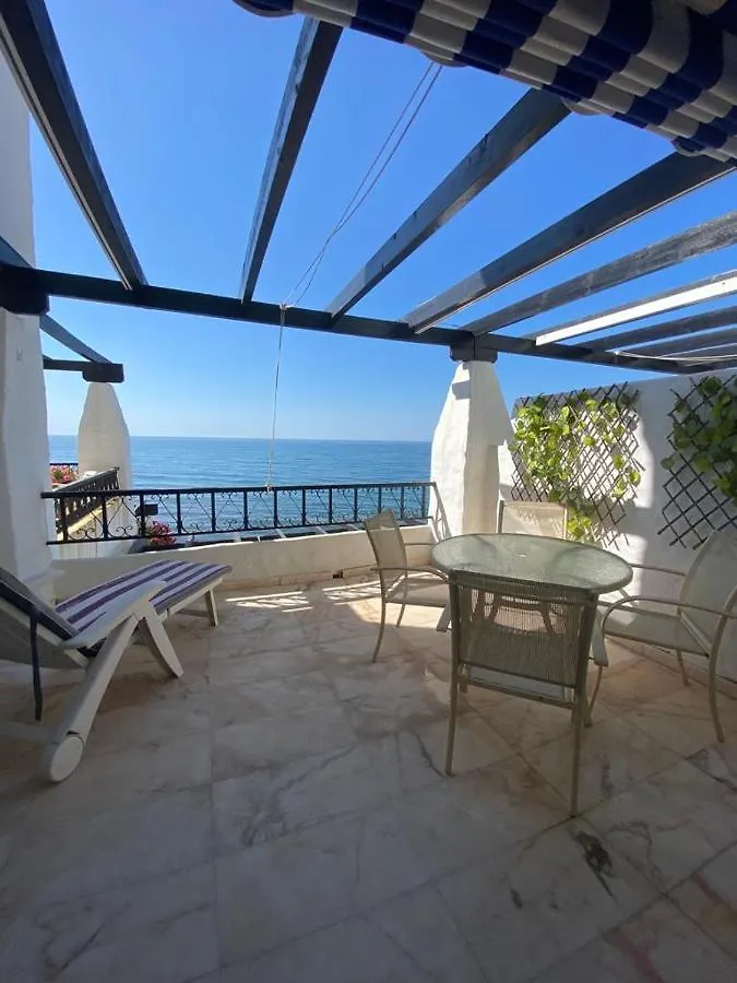 Beachfront Apartment Calahonda Beach Sitio de Calahonda